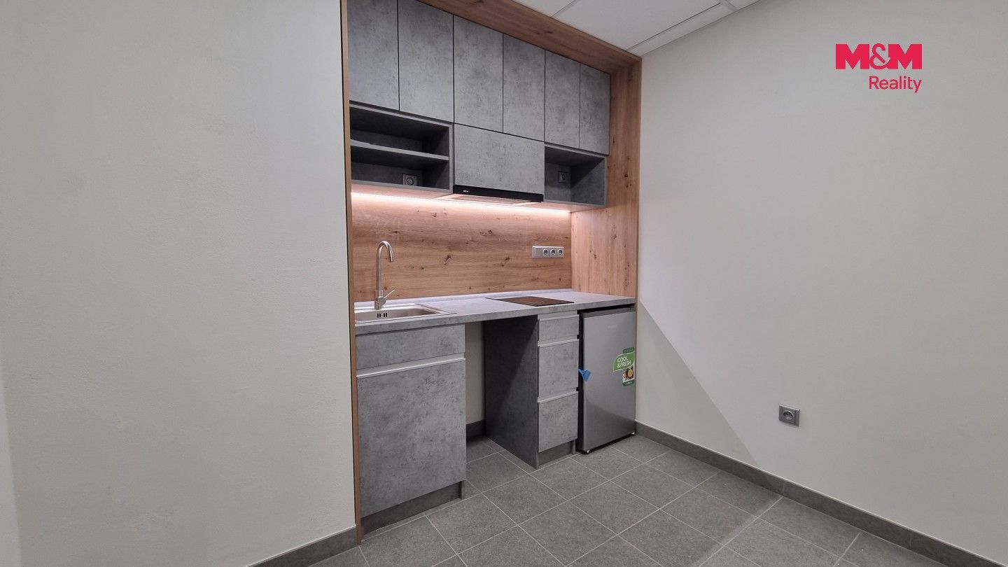 Pronájem komerčního prostoru 66 m² - foto 5