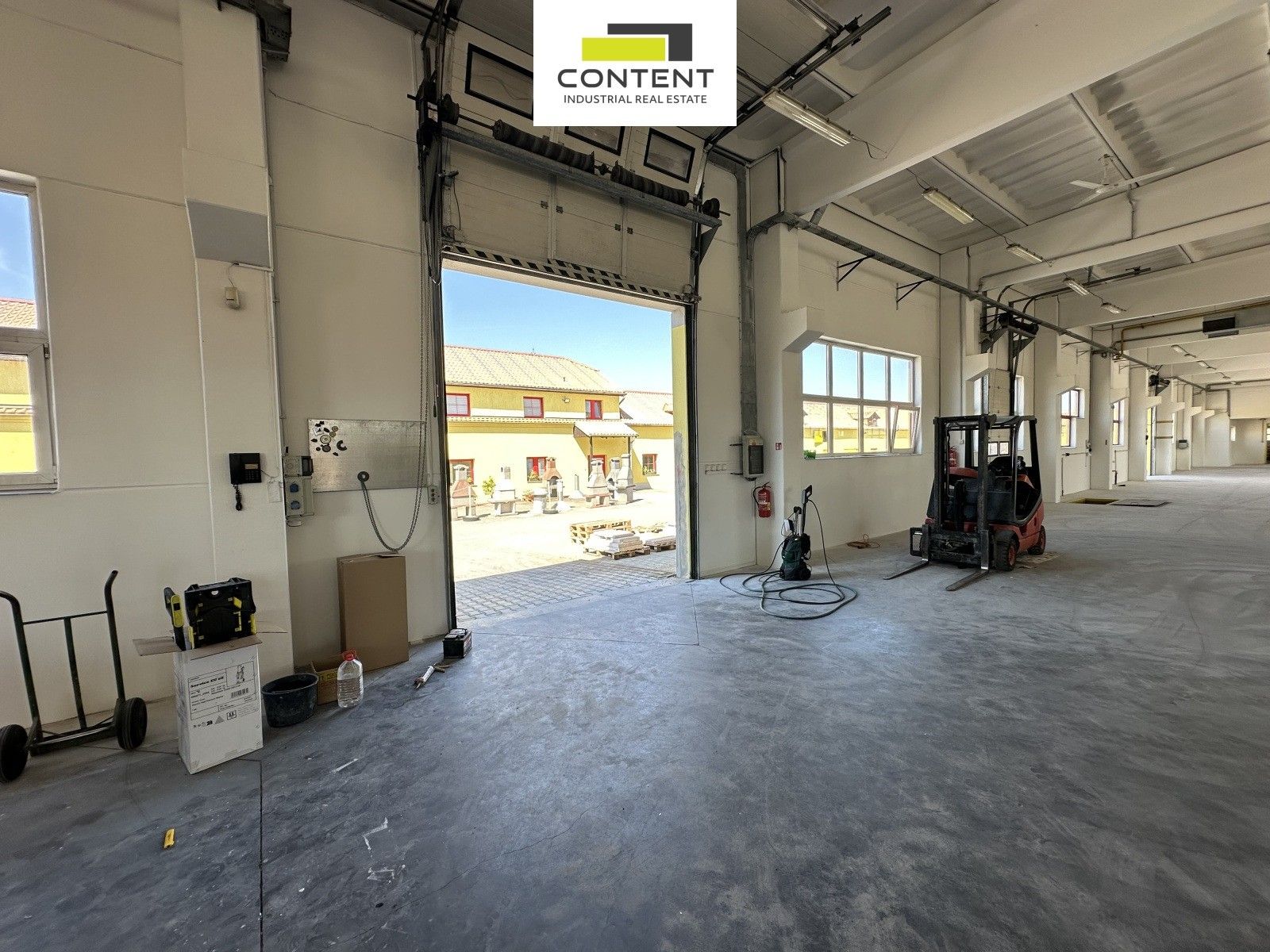 Pronájem komerčního prostoru 2041 m² - foto 9