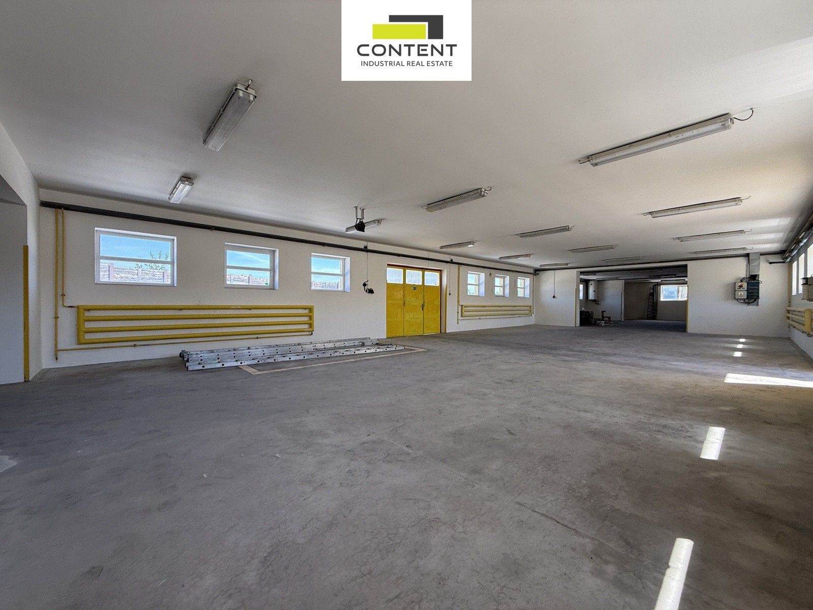 Pronájem komerčního prostoru 2041 m² - foto 16