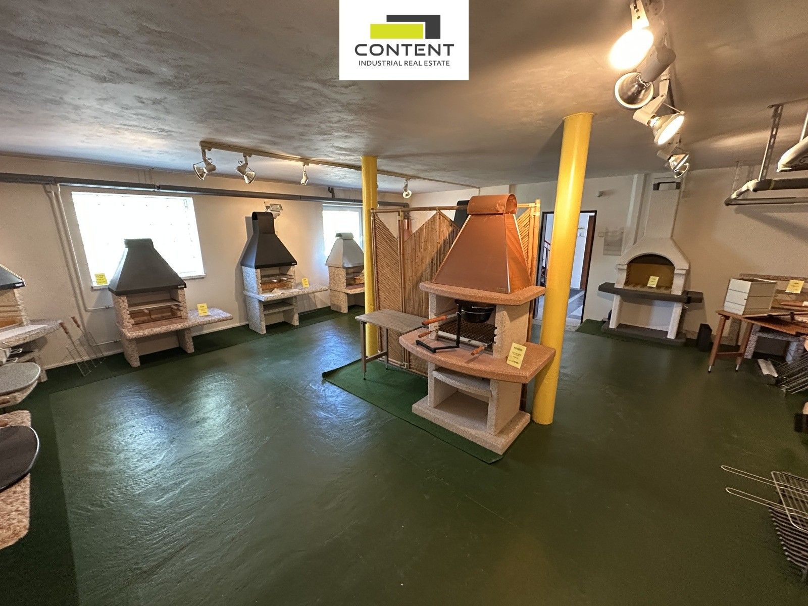 Pronájem komerčního prostoru 2041 m² - foto 21
