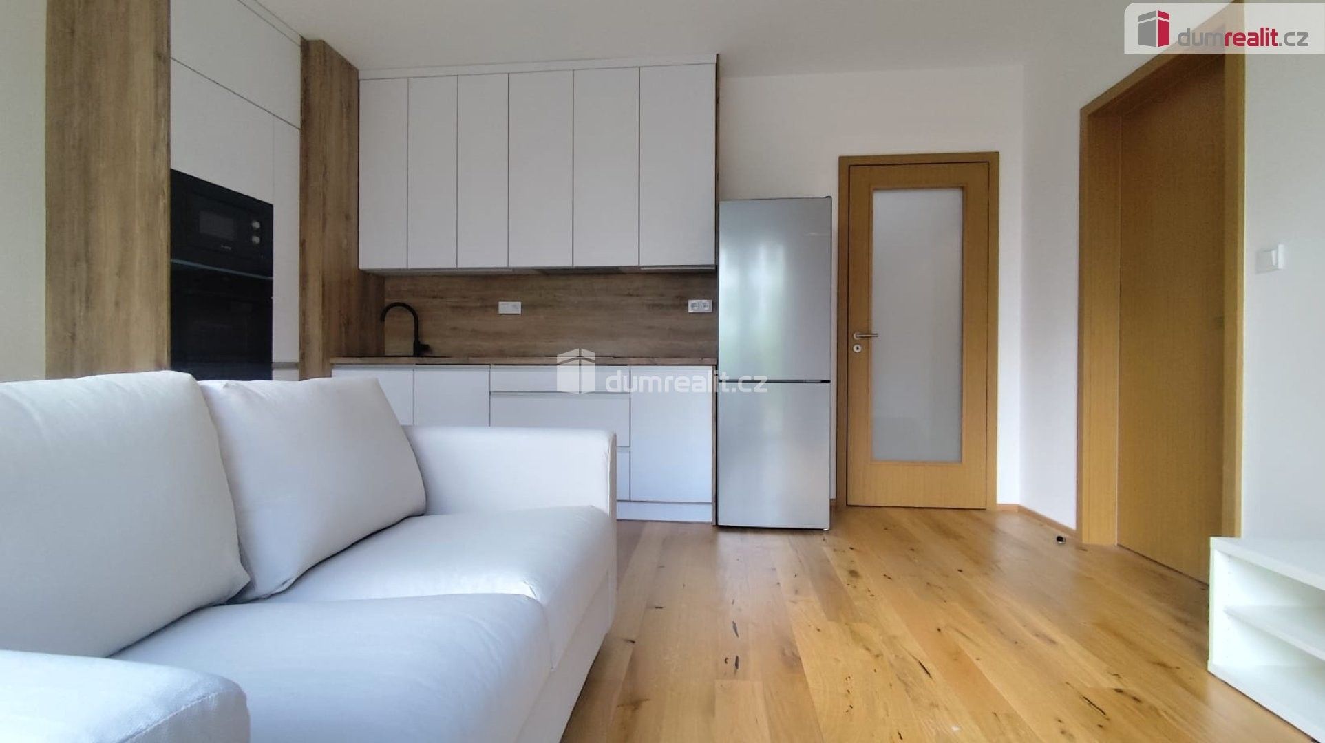 Pronájem bytu 2+kk 44 m² - foto 2