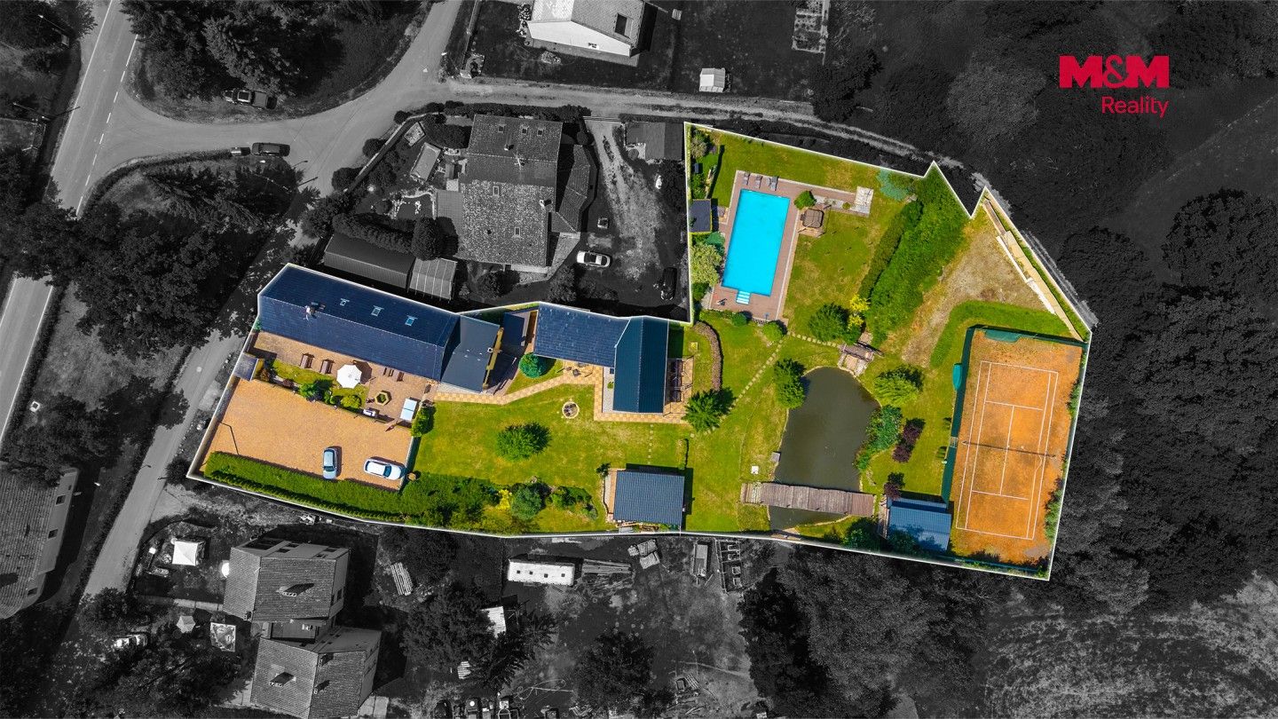 Prodej komerčního prostoru 800 m² - foto 2