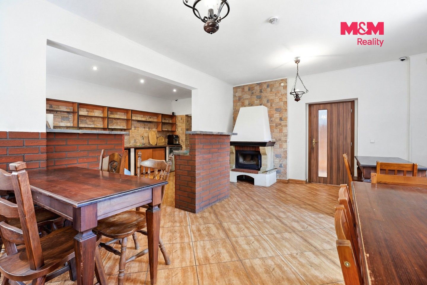 Prodej komerčního prostoru 800 m² - foto 4