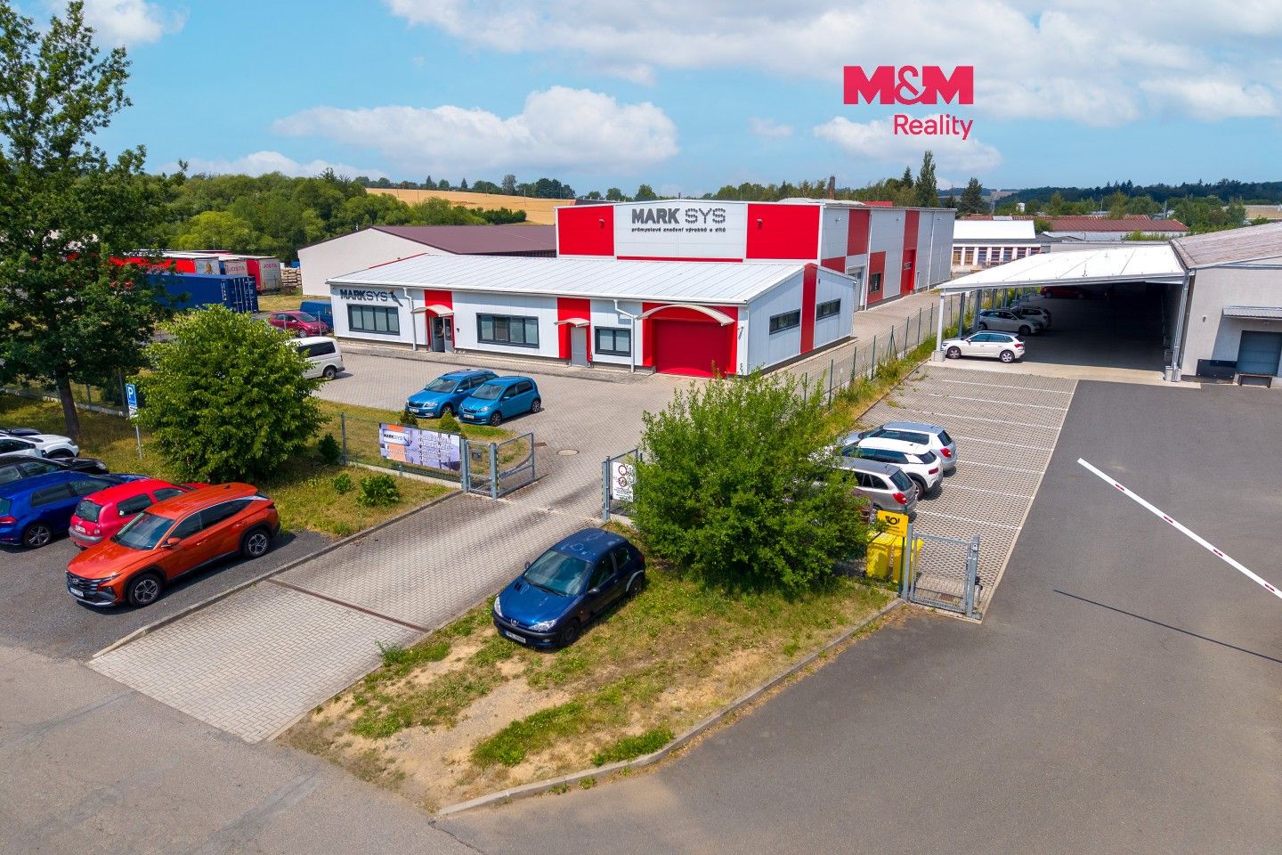 Pronájem komerčního prostoru 992 m² - foto 1
