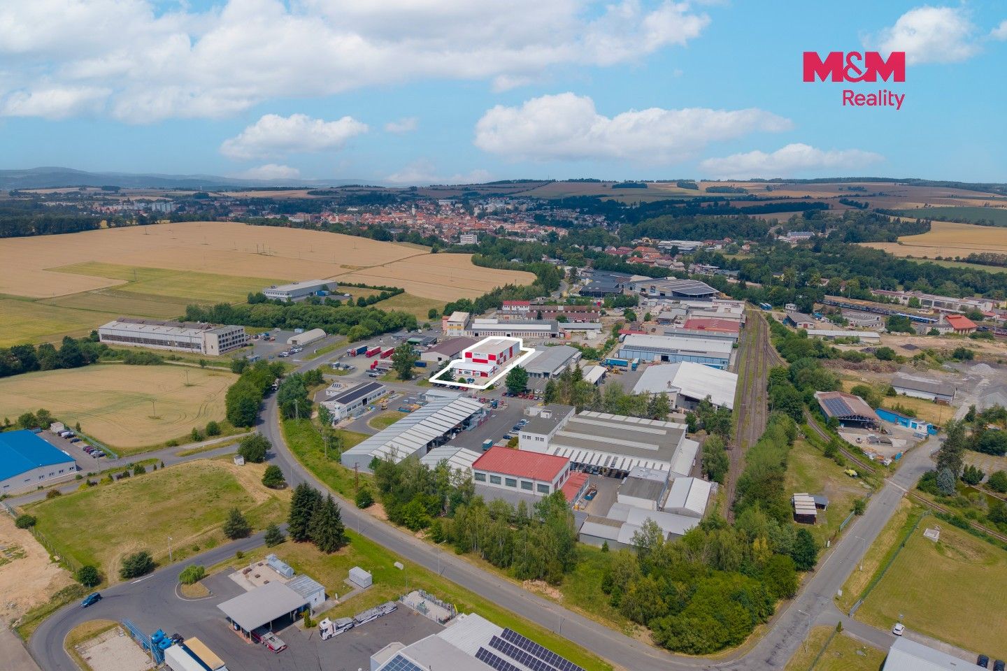 Pronájem komerčního prostoru 992 m² - foto 4