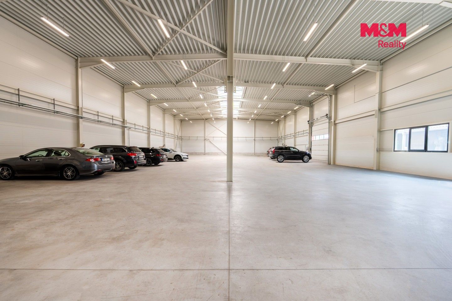 Pronájem komerčního prostoru 992 m² - foto 5
