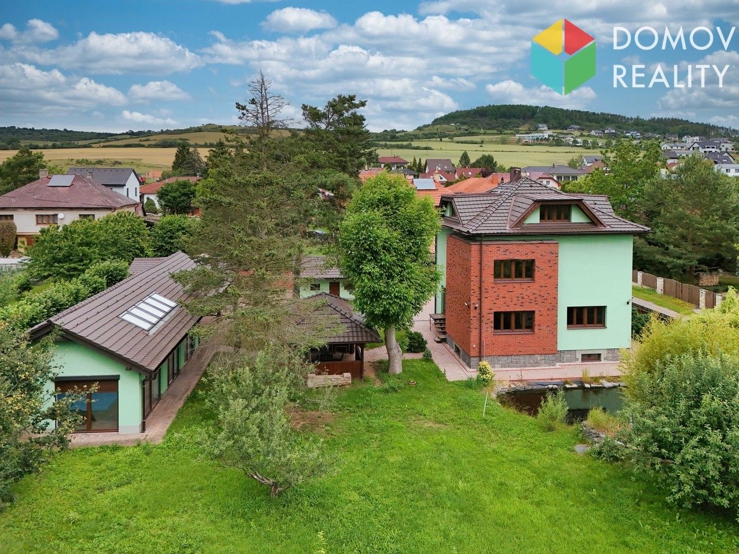 Prodej domu 235 m² - foto 1