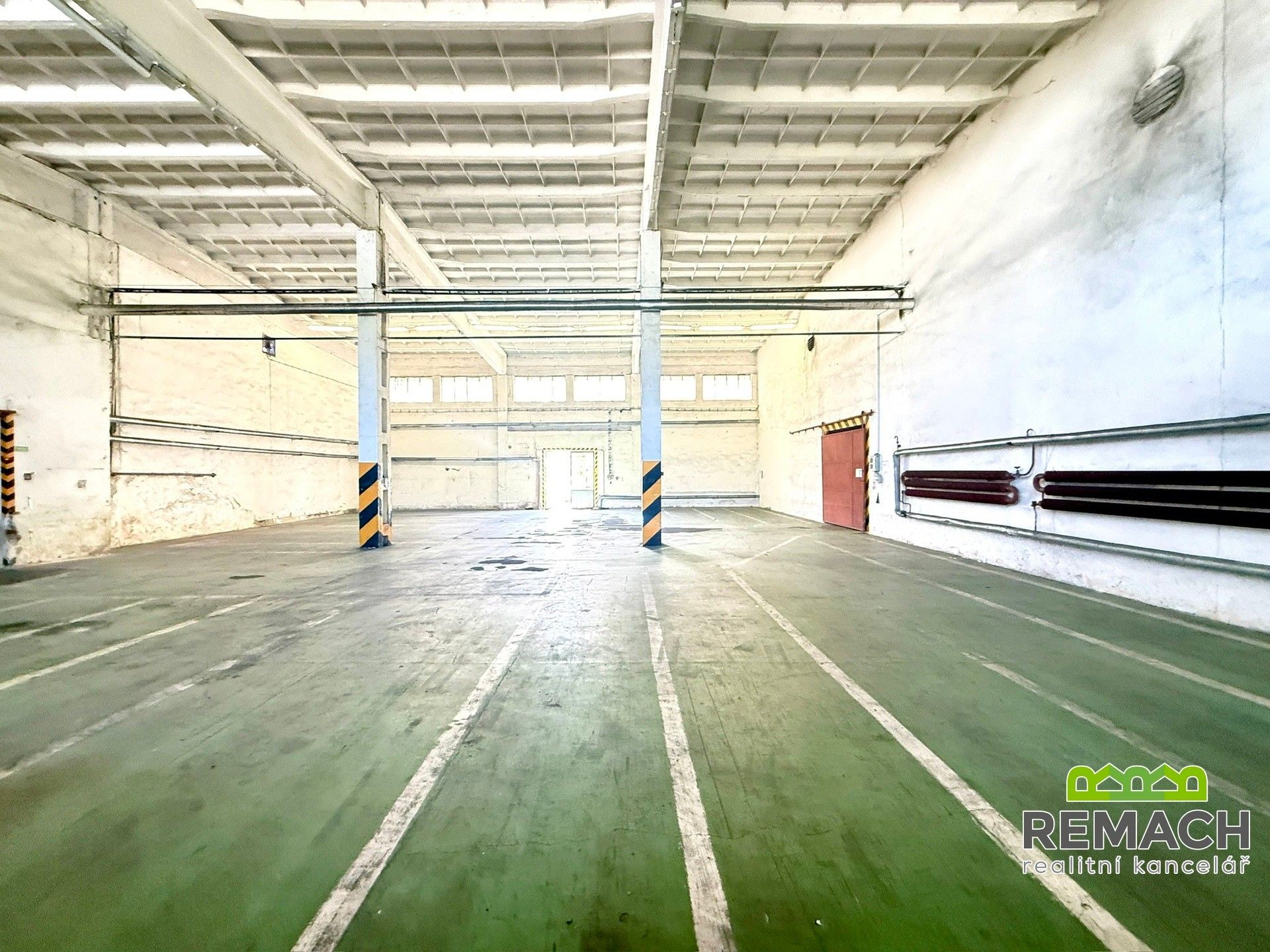 Pronájem komerčního prostoru 816 m² - foto 3