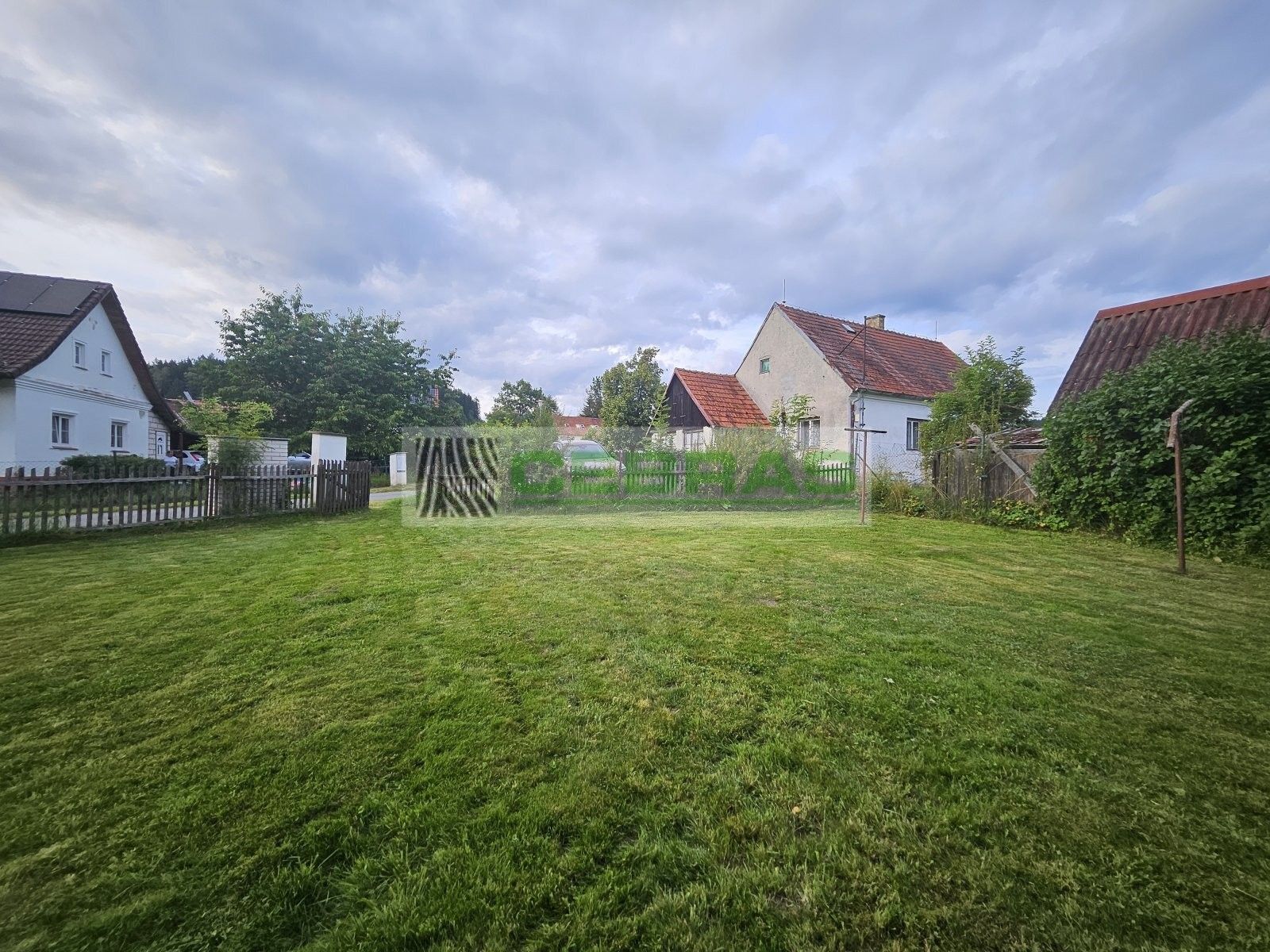 Prodej pozemku 756 m² - foto 2