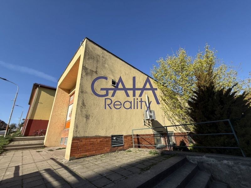 Prodej komerčního prostoru 612 m² - foto 11