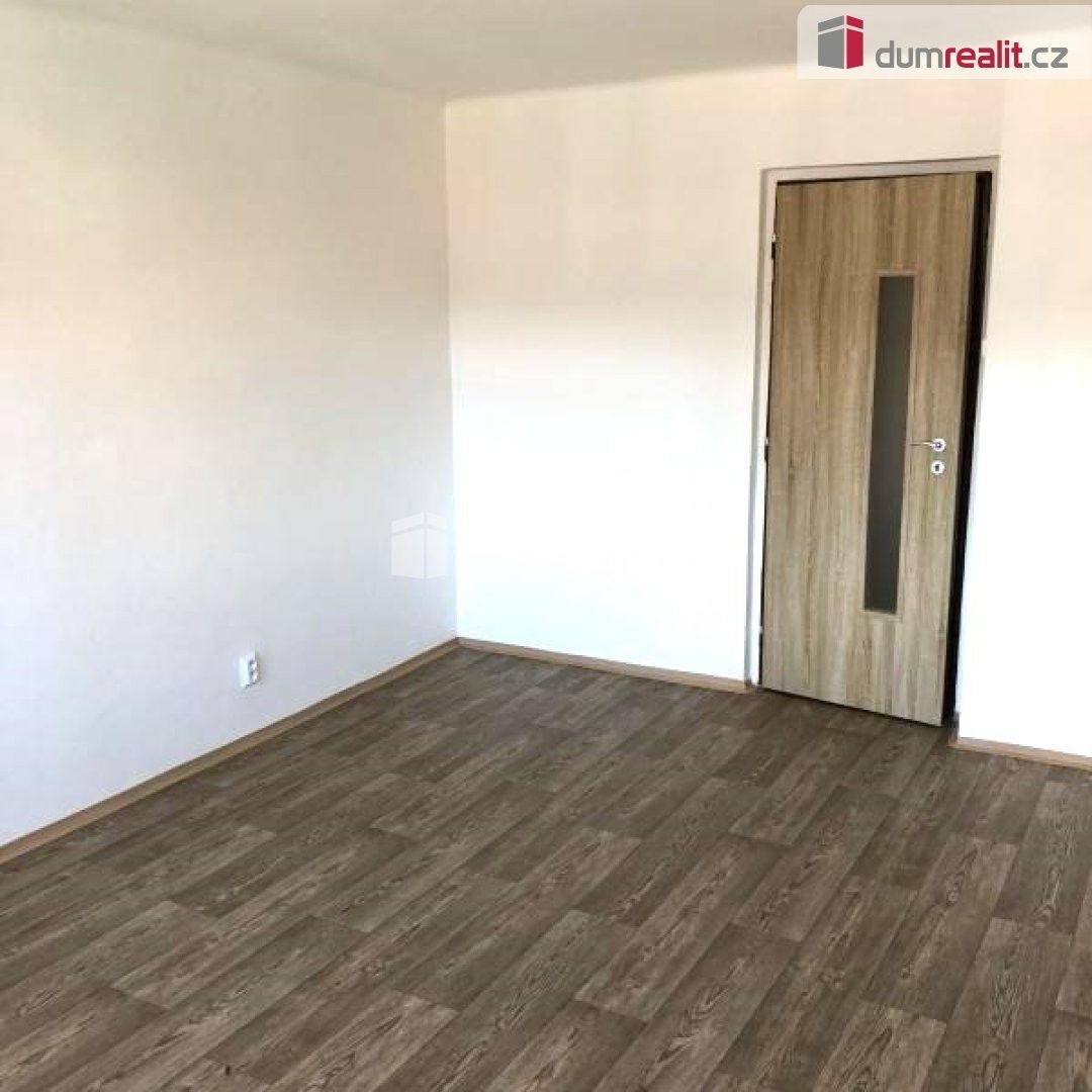 Pronájem bytu 2+1 56 m² - foto 5