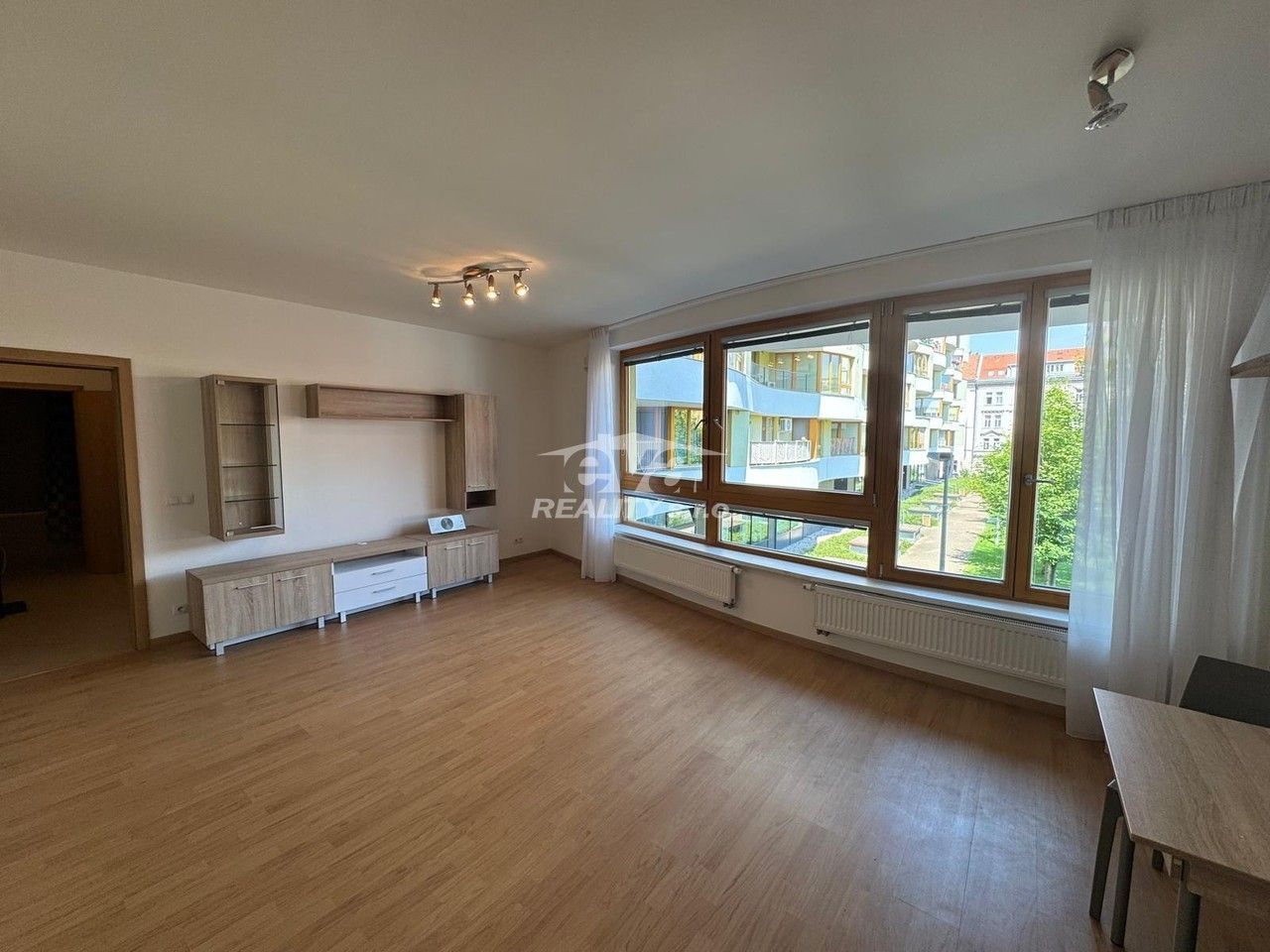 Prodej bytu 2+kk 57 m² - foto 2
