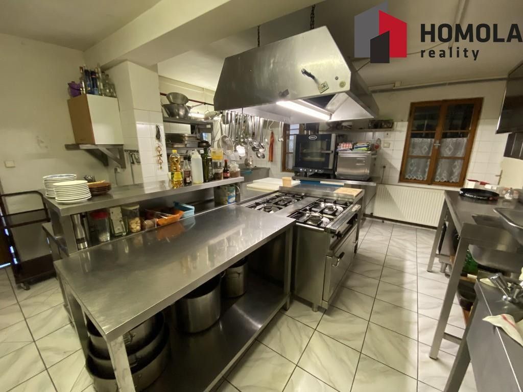 Prodej komerčního prostoru 500 m² - foto 12