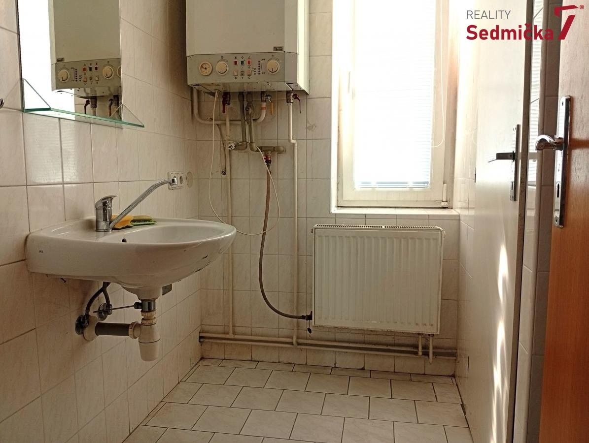 Pronájem bytu 3+1 69 m² - foto 16