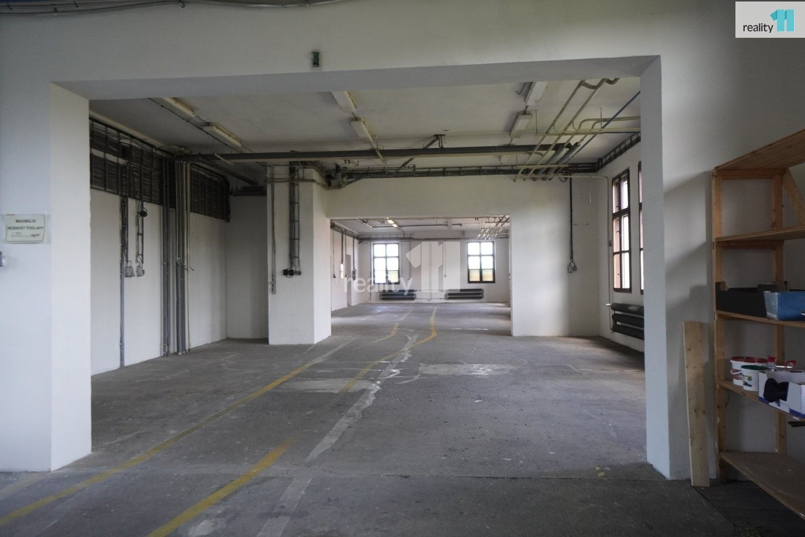 Pronájem komerčního prostoru 328 m² - foto 8