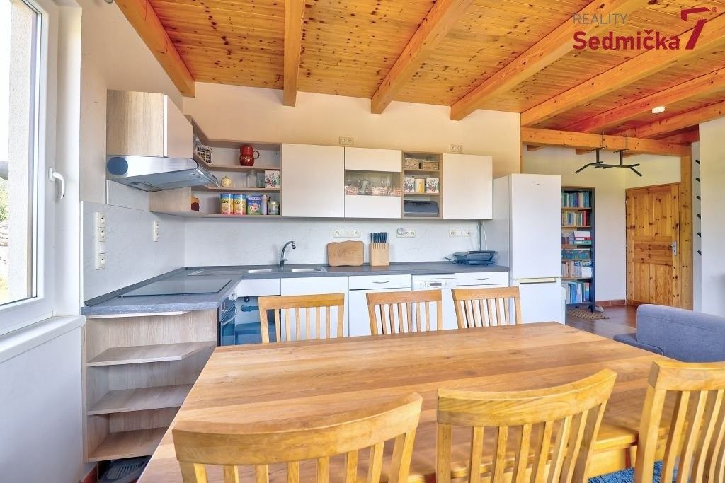 Prodej nemovitosti 127 m² - foto 9