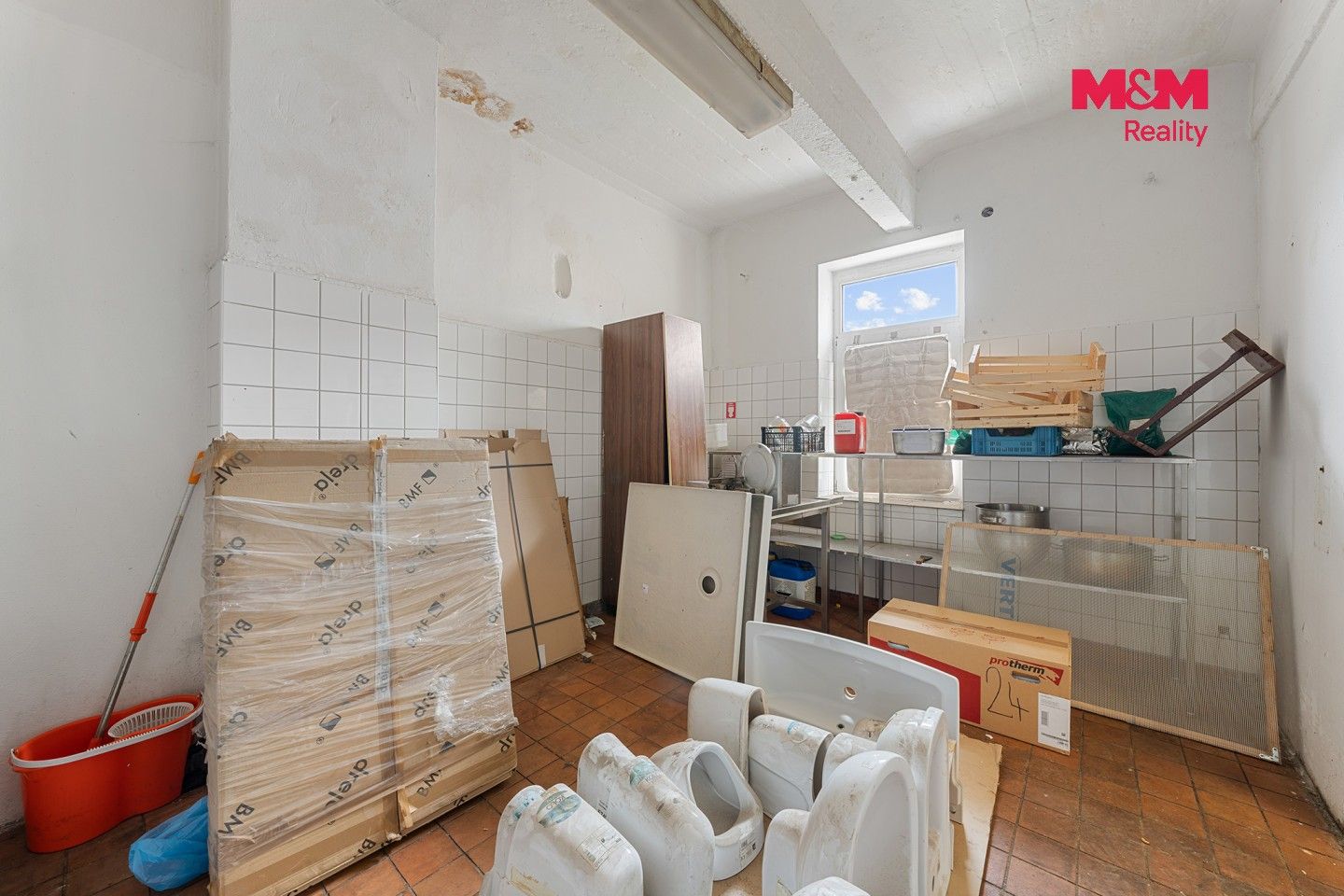 Prodej komerčního prostoru 1250 m² - foto 10