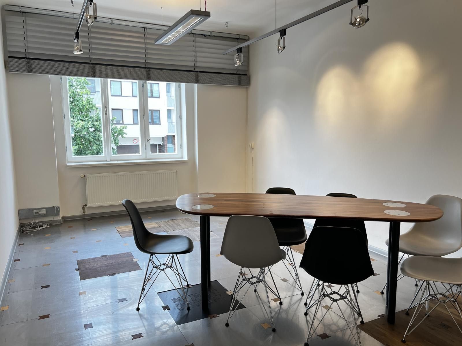 Pronájem komerčního prostoru 110 m² - foto 3