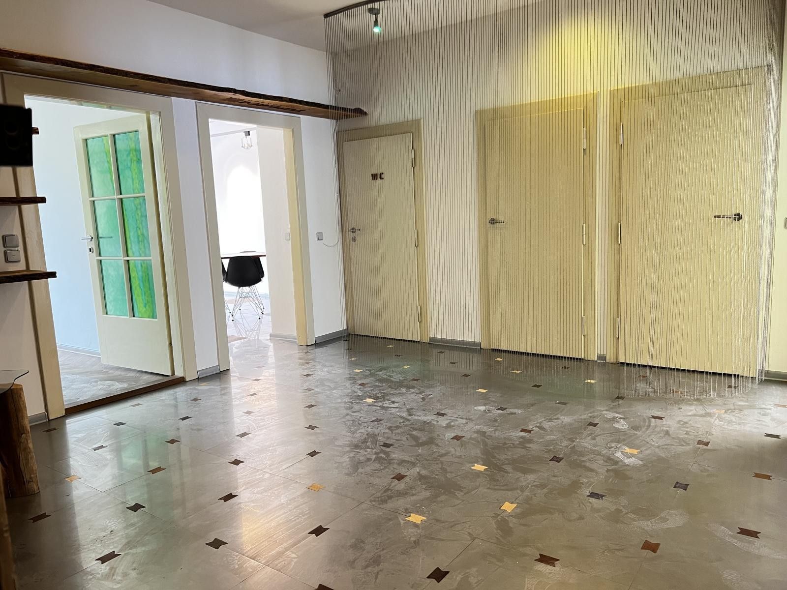 Pronájem komerčního prostoru 110 m² - foto 5