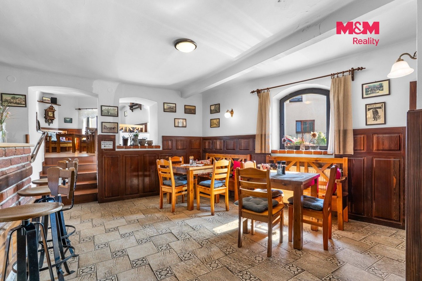 Prodej komerčního prostoru 600 m² - foto 10