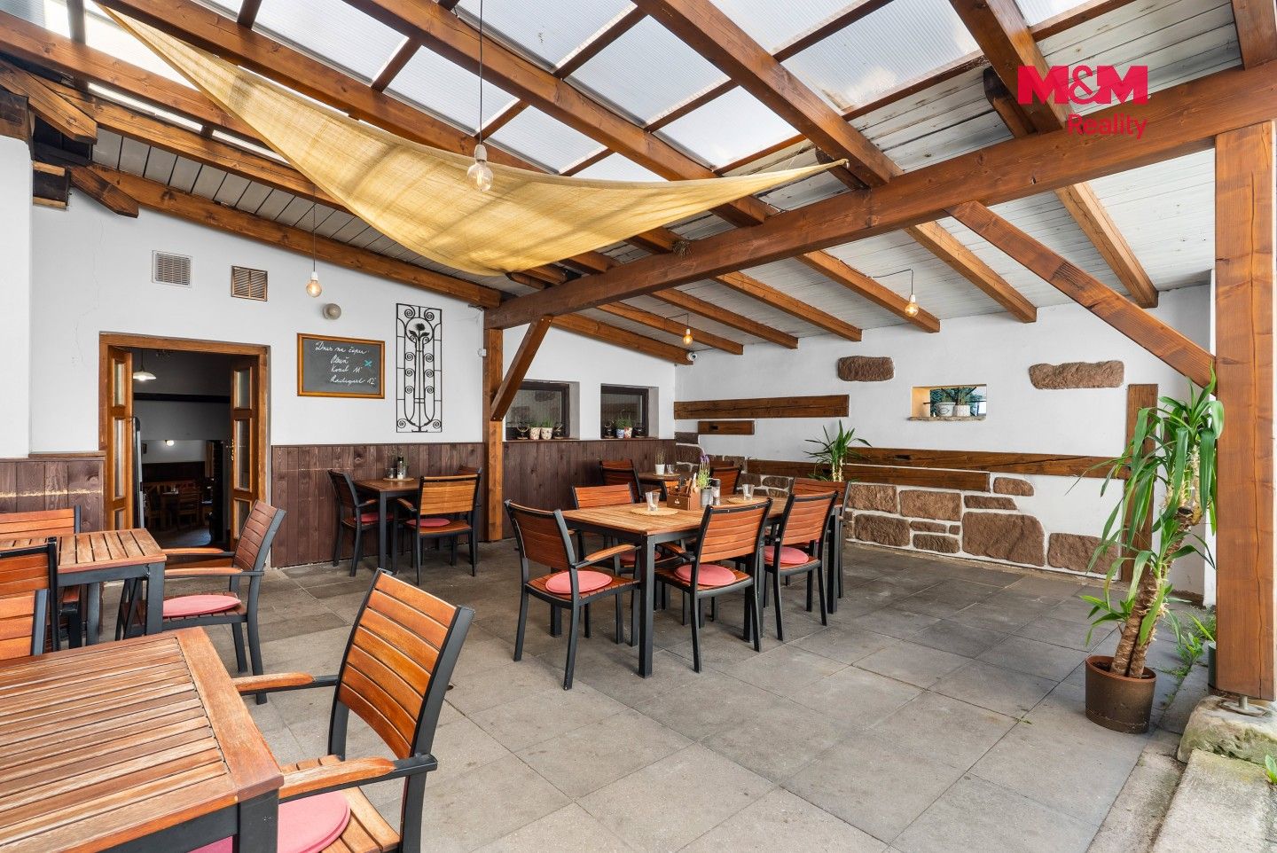 Prodej komerčního prostoru 600 m² - foto 28