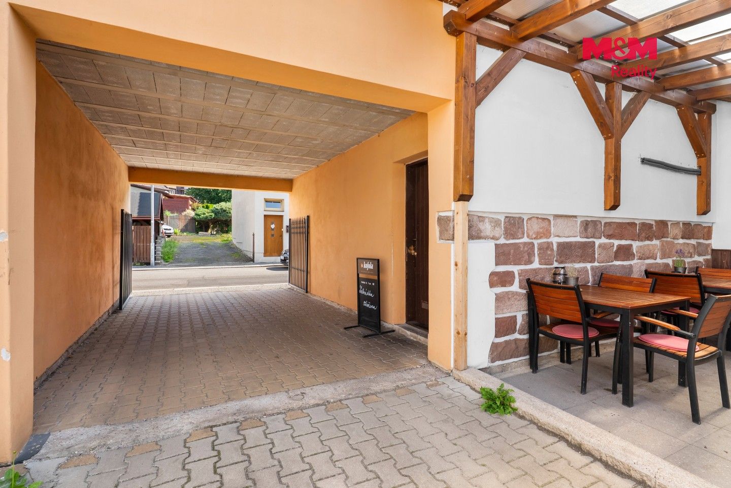 Prodej komerčního prostoru 600 m² - foto 31