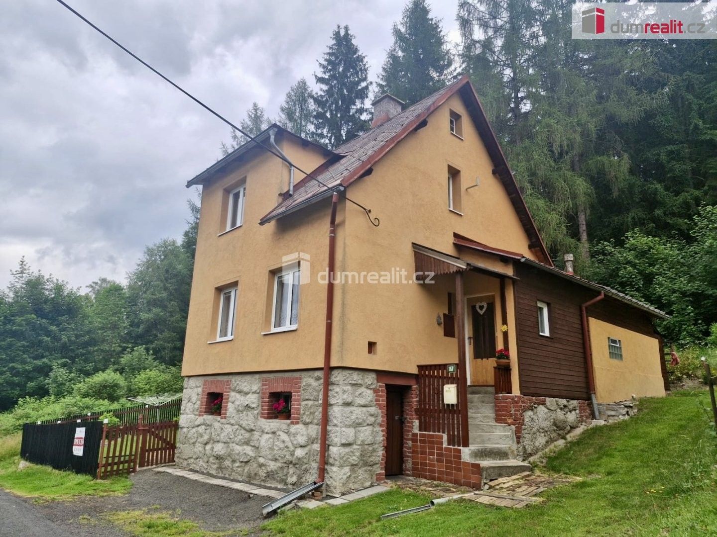Prodej domu 80 m² - foto 1