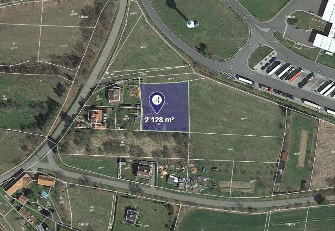 Prodej pozemku 2128 m² - foto 1
