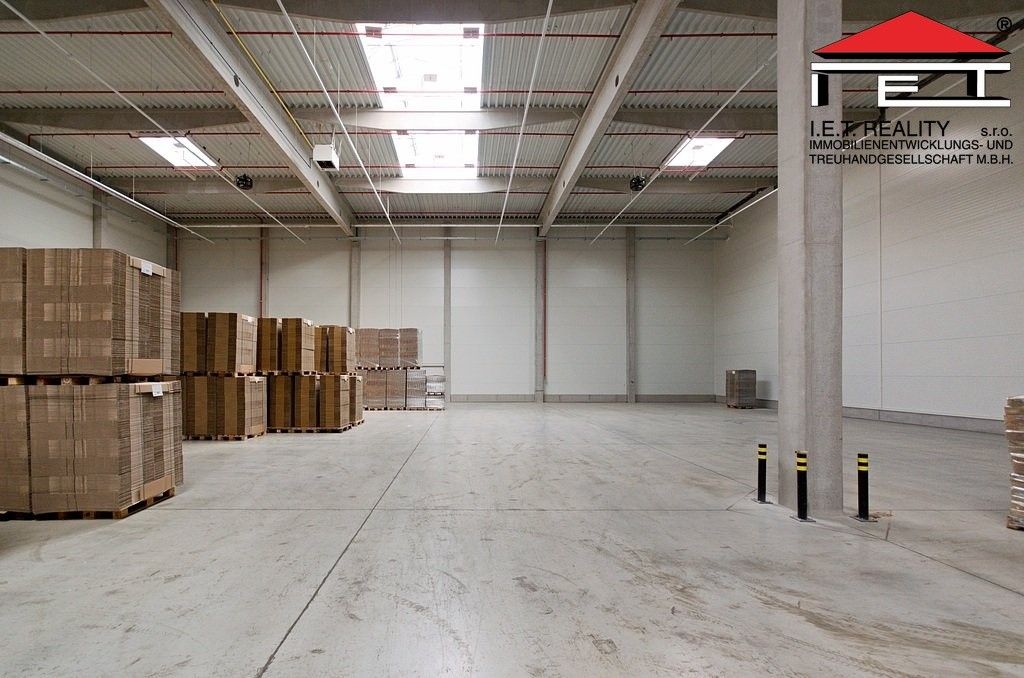Pronájem komerčního prostoru 2707 m² - foto 4