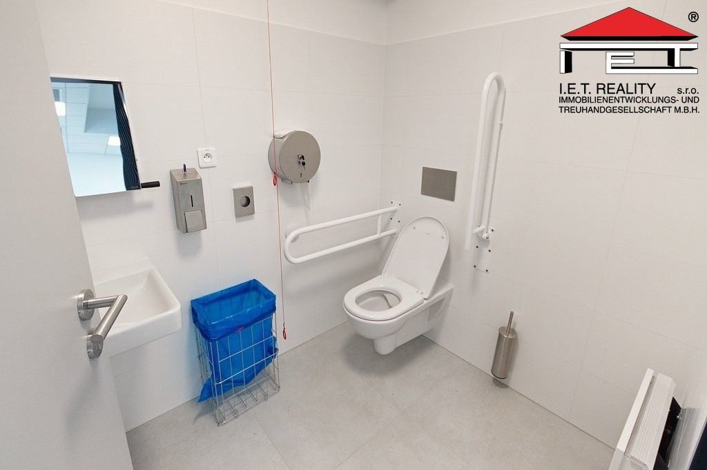 Pronájem komerčního prostoru 2707 m² - foto 13