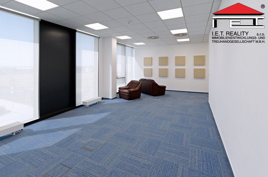 Pronájem komerčního prostoru 2707 m² - foto 18