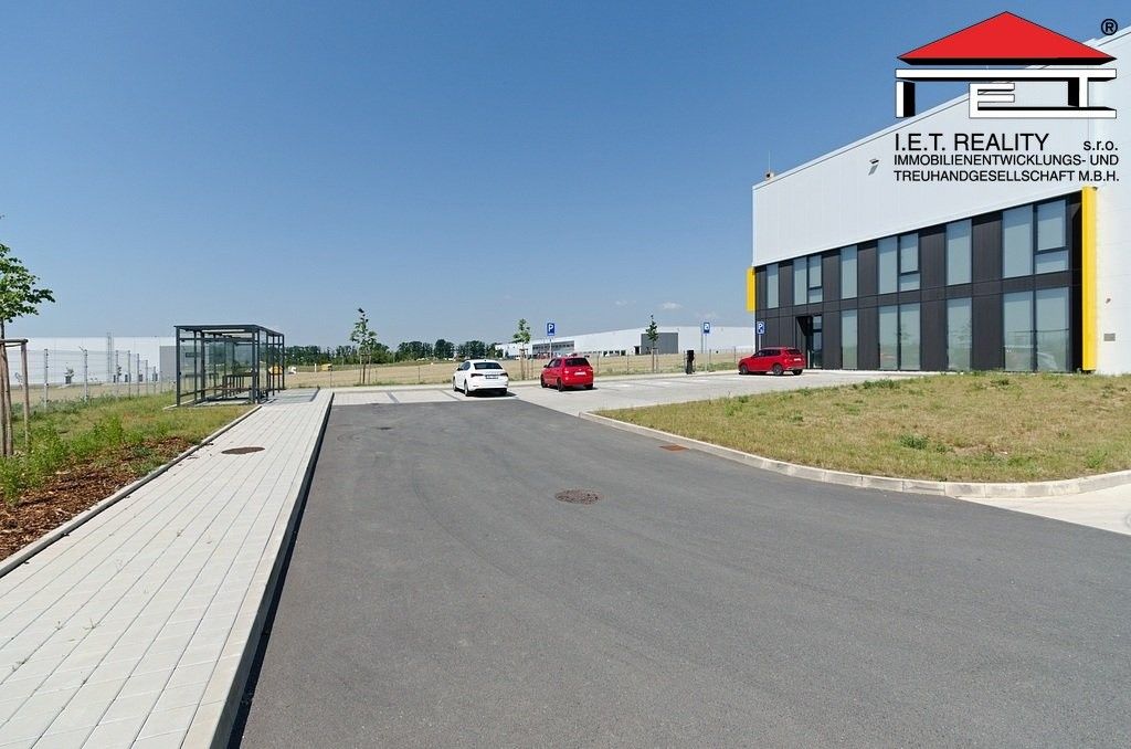 Pronájem komerčního prostoru 2707 m² - foto 21