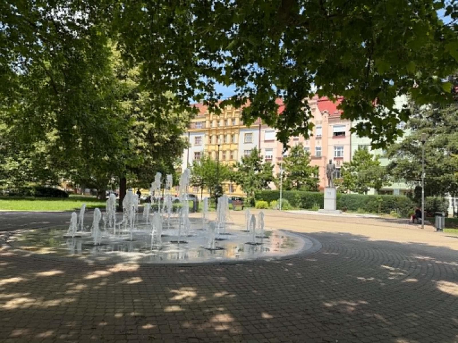 Pronájem bytu 3+kk 65 m² - foto 1