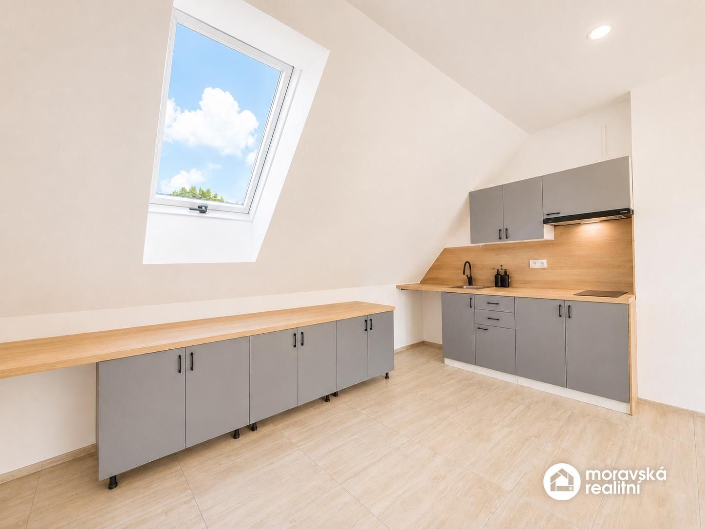 Prodej bytu 1+kk 51 m² - foto 3
