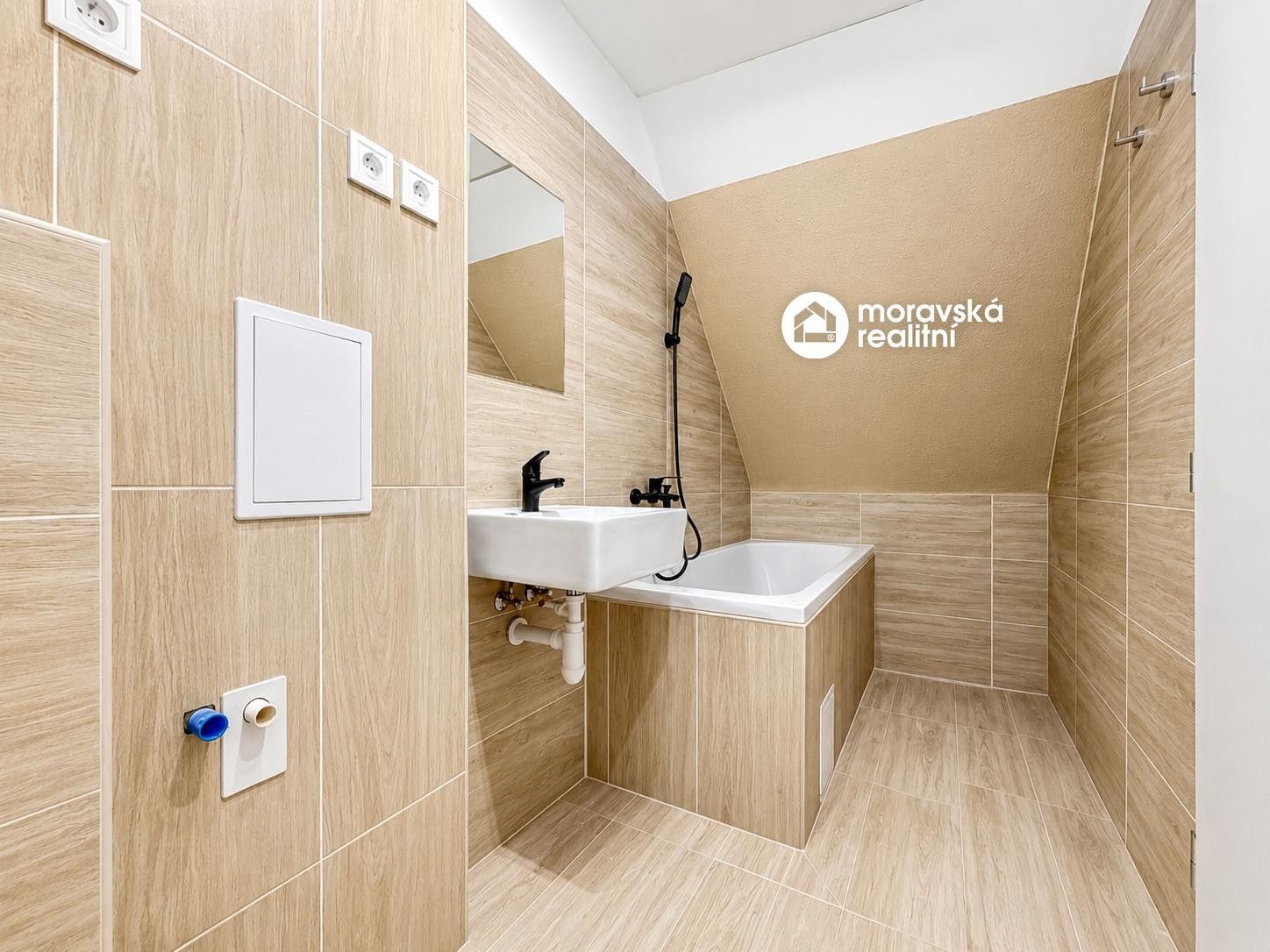 Prodej bytu 1+kk 51 m² - foto 4