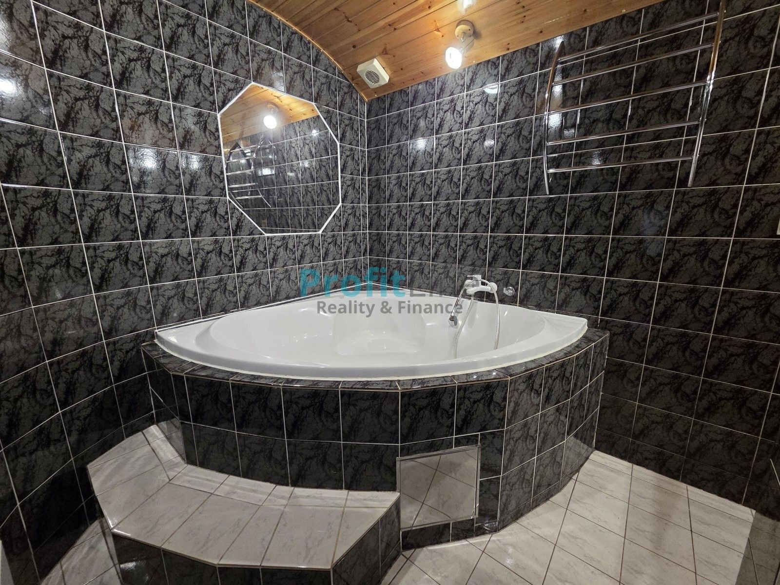 Prodej bytu 92 m² - foto 11