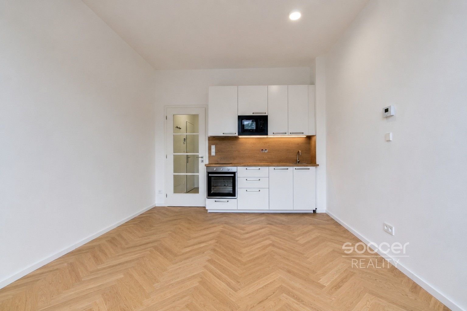 Pronájem bytu 1+kk 30 m² - foto 1