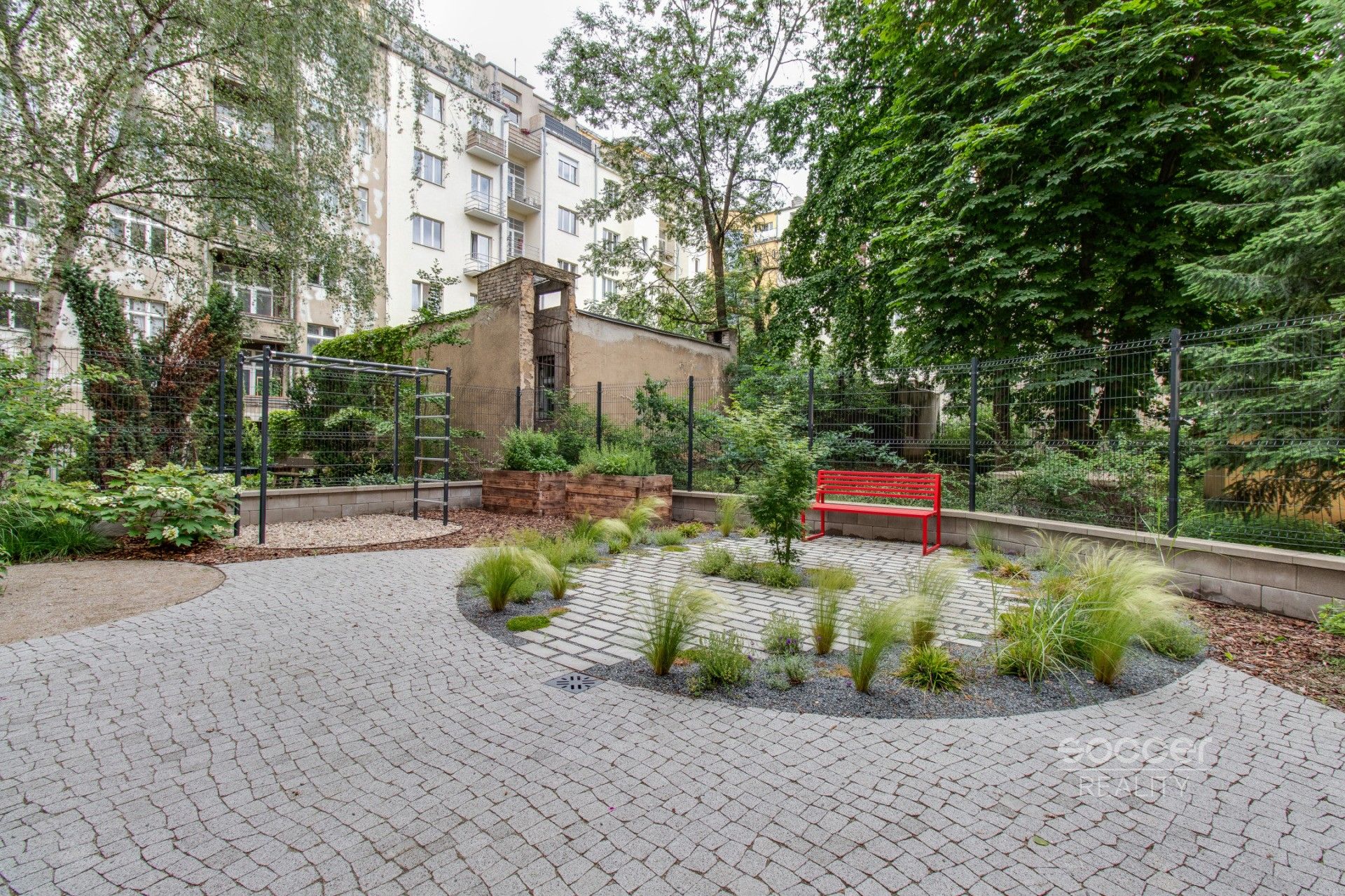 Pronájem bytu 1+kk 30 m² - foto 2