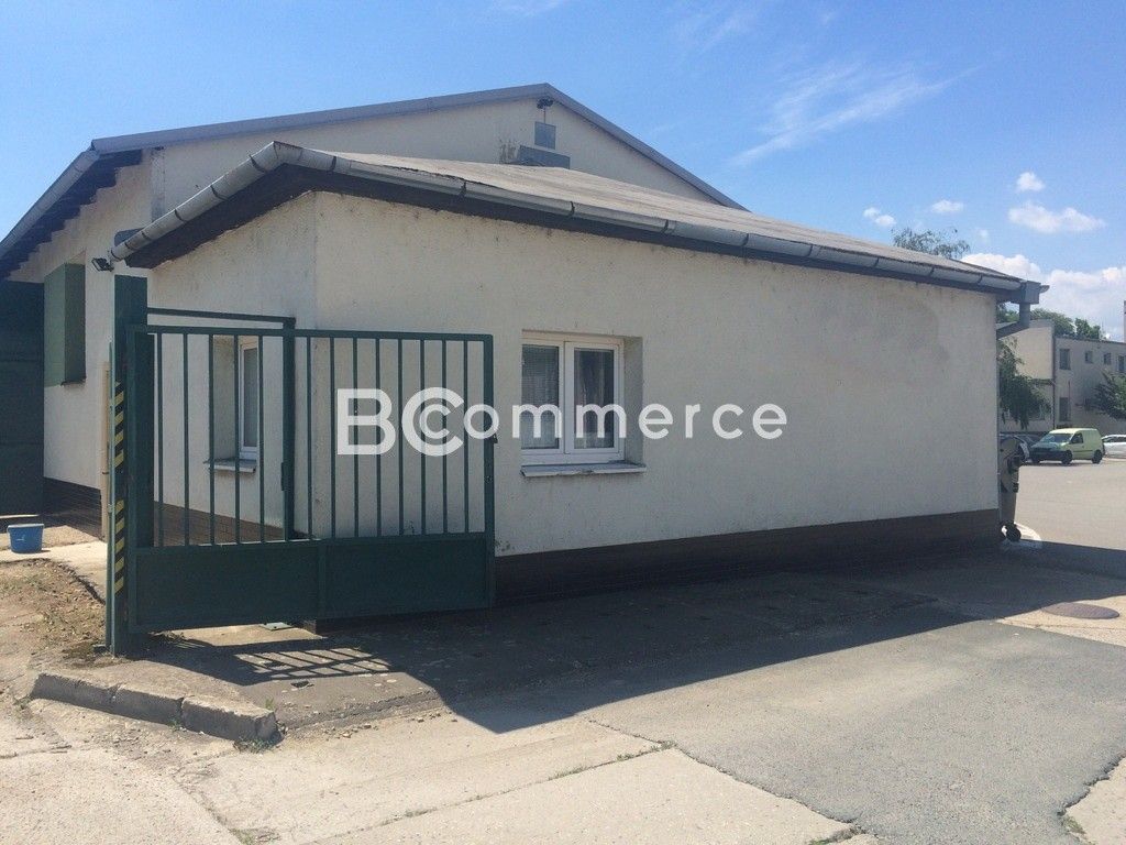 Pronájem komerčního prostoru 598 m² - foto 4