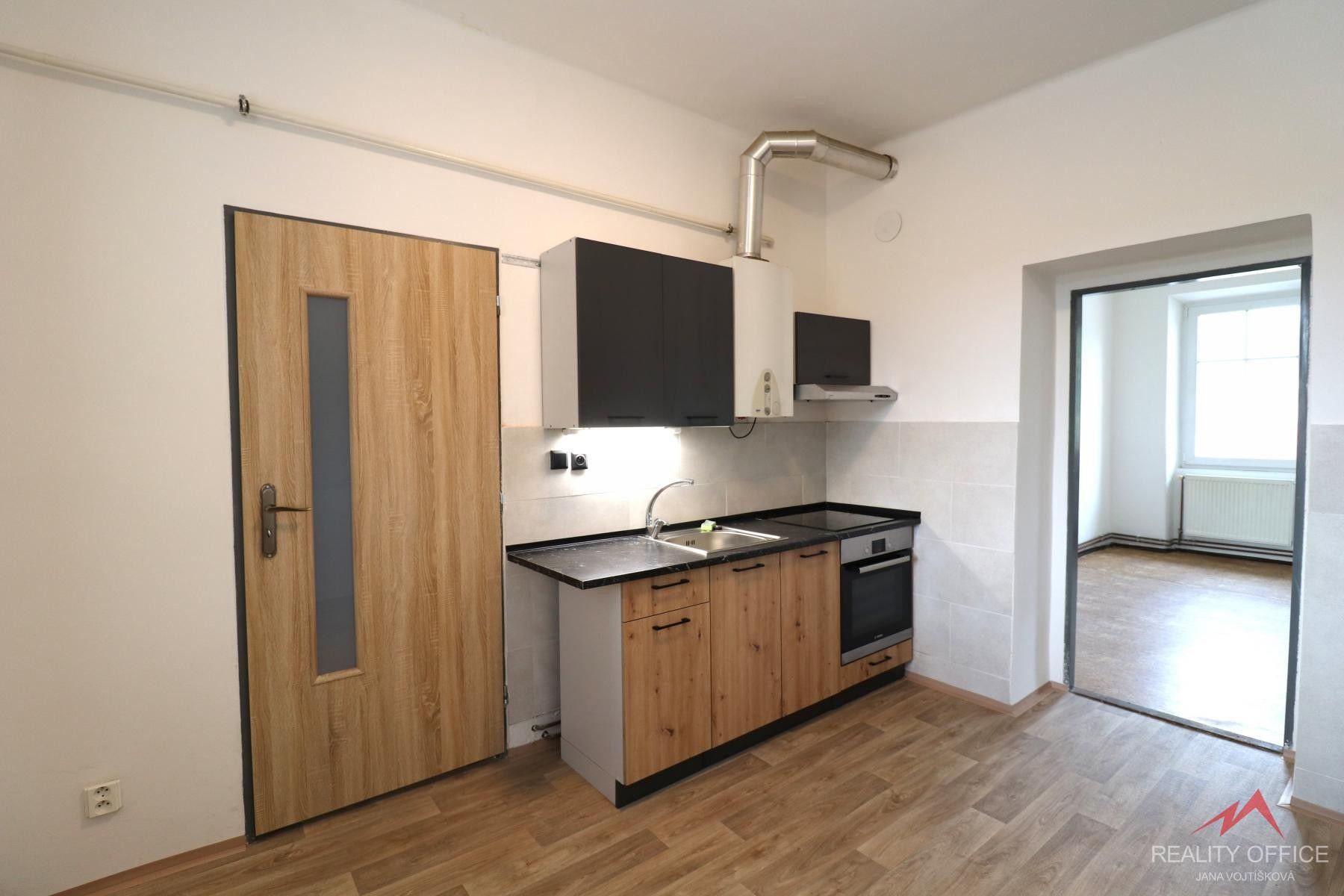 Pronájem bytu 2+1 58 m² - foto 4
