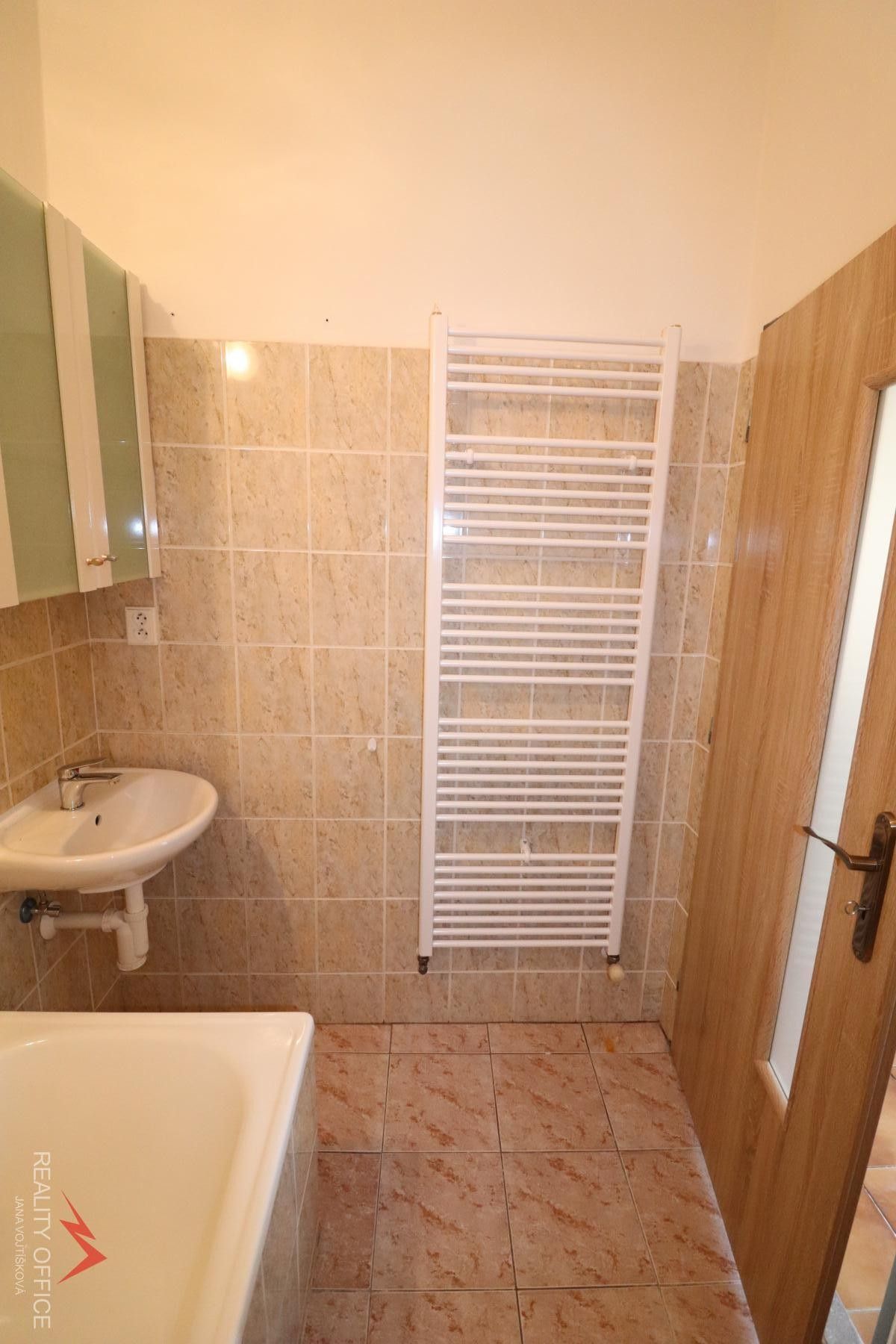 Pronájem bytu 2+1 58 m² - foto 14