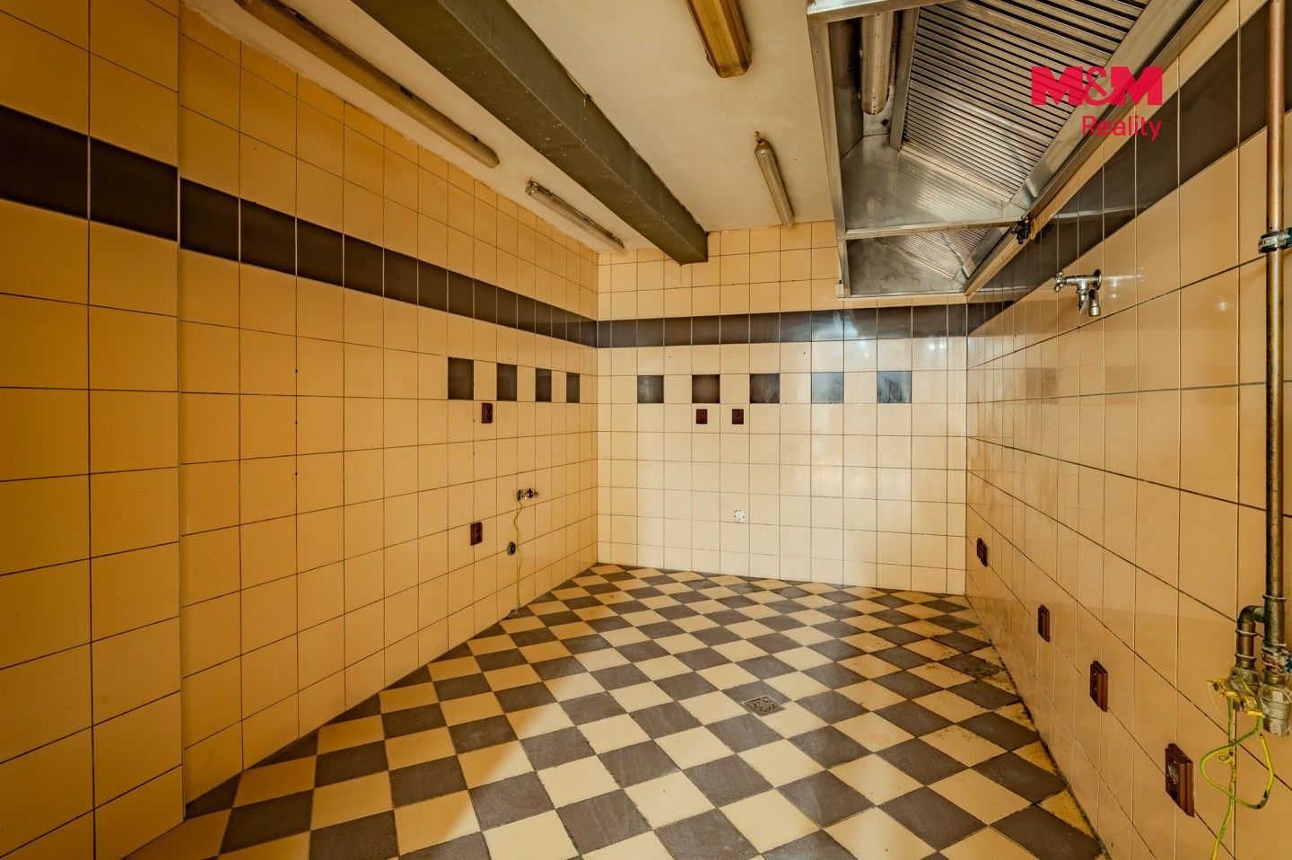 Pronájem komerčního prostoru 106 m² - foto 5