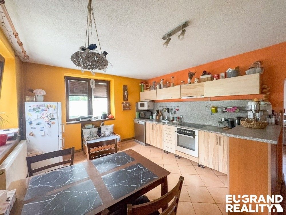 Prodej domu 218 m² - foto 4