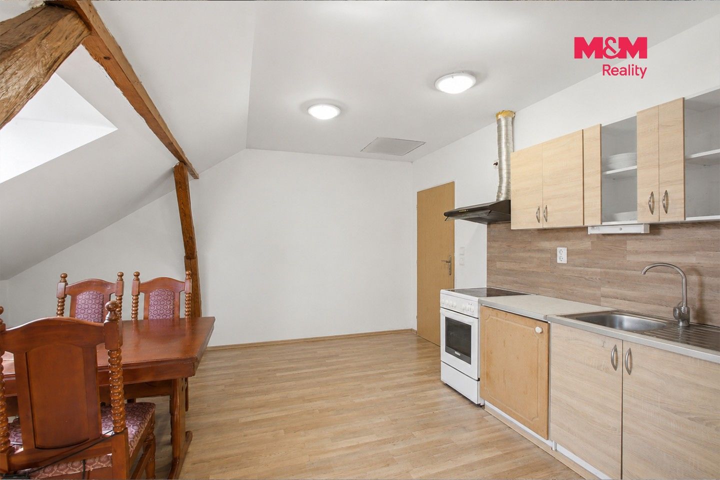 Prodej domu 280 m² - foto 2