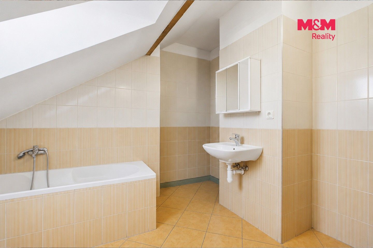 Prodej domu 280 m² - foto 3
