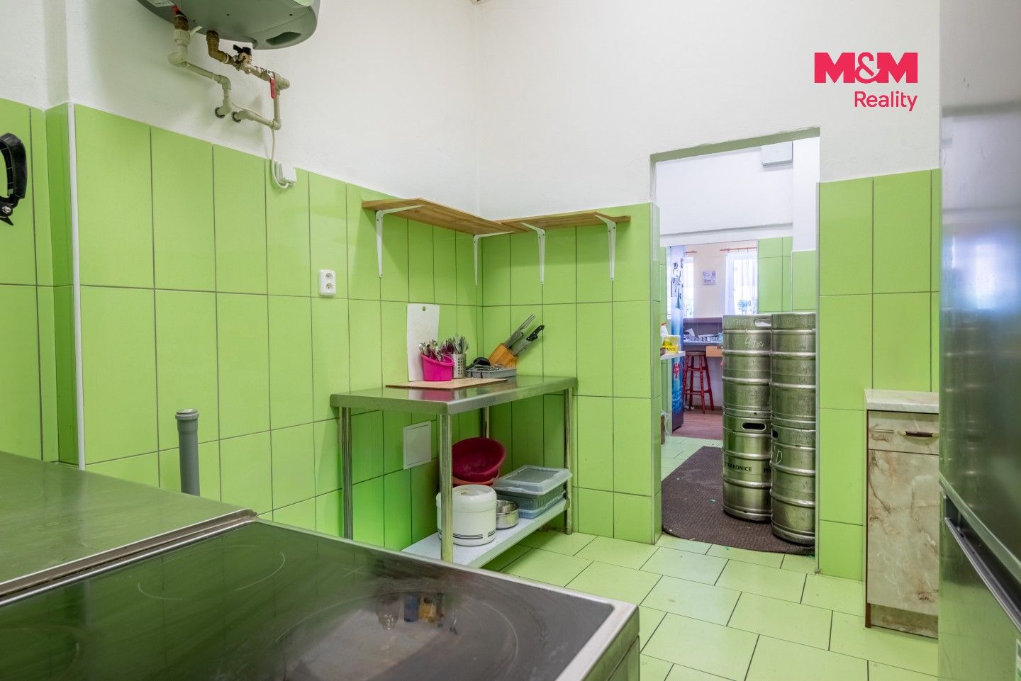 Prodej komerčního prostoru 196 m² - foto 11
