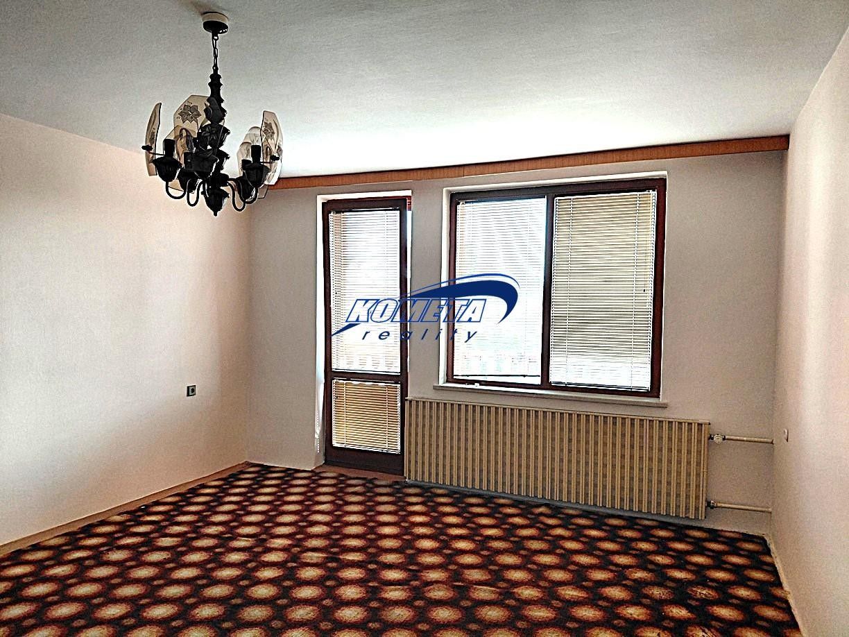 Pronájem bytu 2+1 66 m² - foto 3