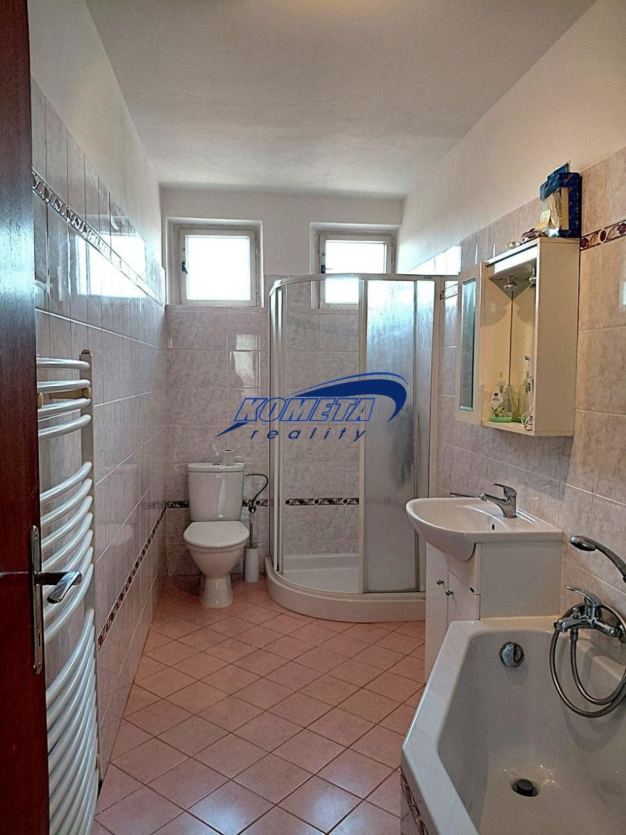Pronájem bytu 2+1 66 m² - foto 6