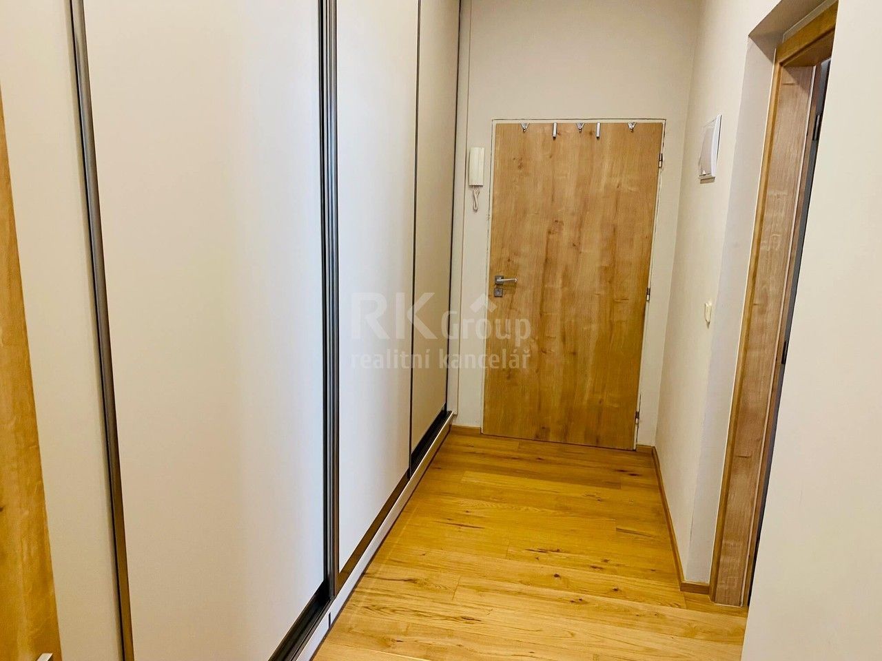 Pronájem bytu 2+1 70 m² - foto 11