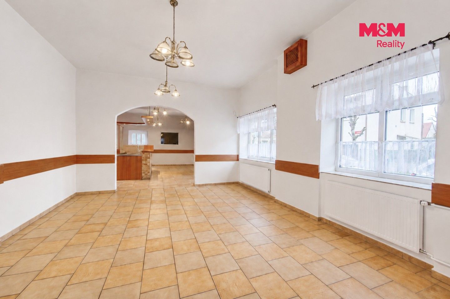 Pronájem komerčního prostoru 88 m² - foto 2